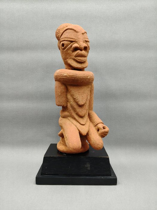 Estátua deslumbrante - Nok - Nigéria