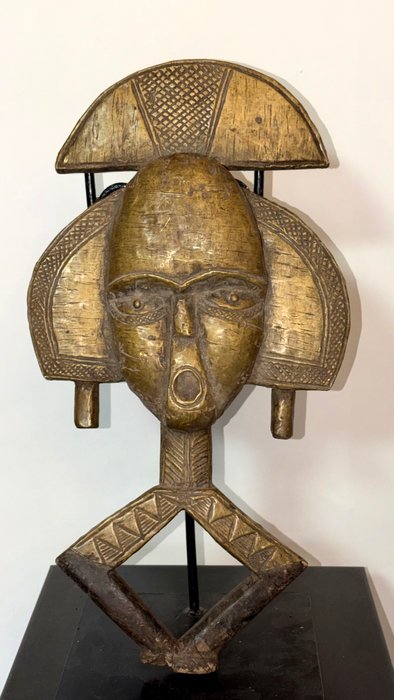 Figura de Reliquário Kota Mbulu-Ngulu - Gabão